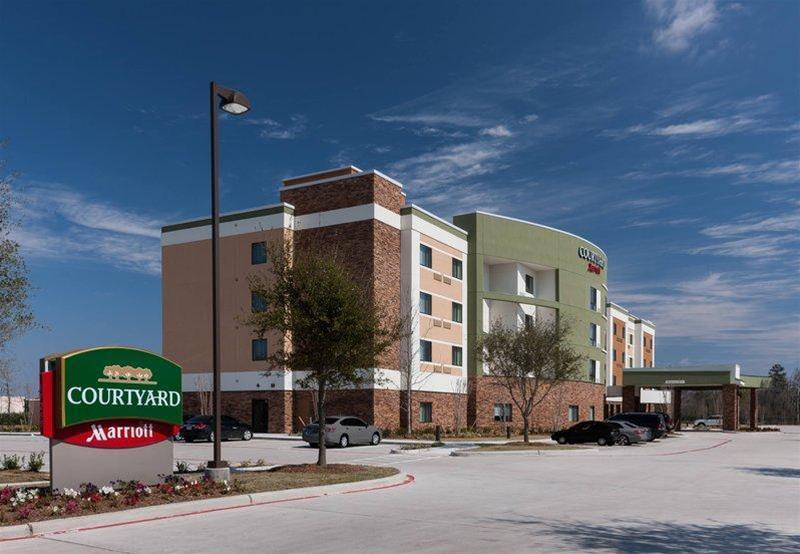 Отель Courtyard By Marriott Houston North/Shenandoah Зе-Вудлендс Экстерьер фото